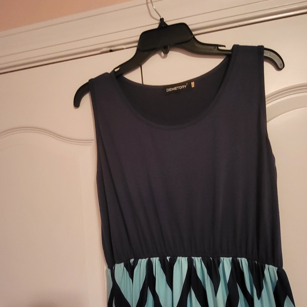 Chevron Patterned Maxi Dress - Picture 4 of 4
